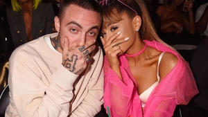 Prima reacție a Arianei Grande după moartea ex-iubitului ei, rapperul Mac Miller. Vedeta a postat o fotografie emoționantă