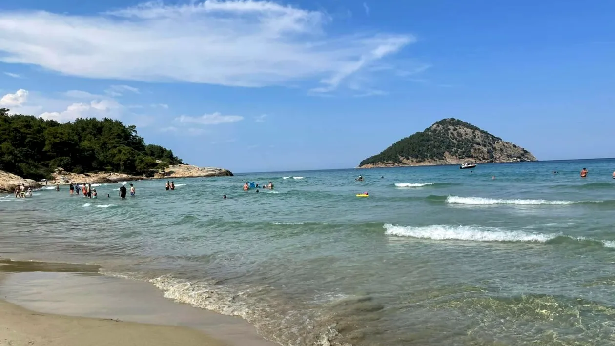 Ce a găsit un român pe o plajă sălbatică din Thassos, Grecia? Nu vă duce capul