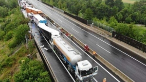 Tragedie în Austria! Doi șoferi de TIR români au murit într-un accident groaznic