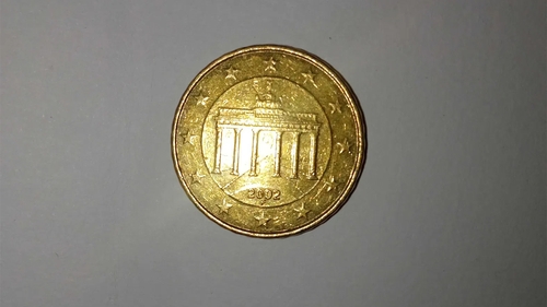 Caut-o și te îmbogățești! Moneda din 2002 care se vinde cu 2.300 de lei acum, în 2023