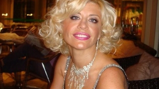 Loredana este fan al tenisului! Artista o sustine pe Andreea Rosca, aflata in sferturile turneului Nike Juniors!