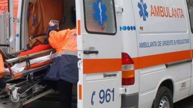 Accident barbar pe DN6! Patru persoane si-au pierdut viata dupa ce masina in care se aflau a intrat intr-un TIR