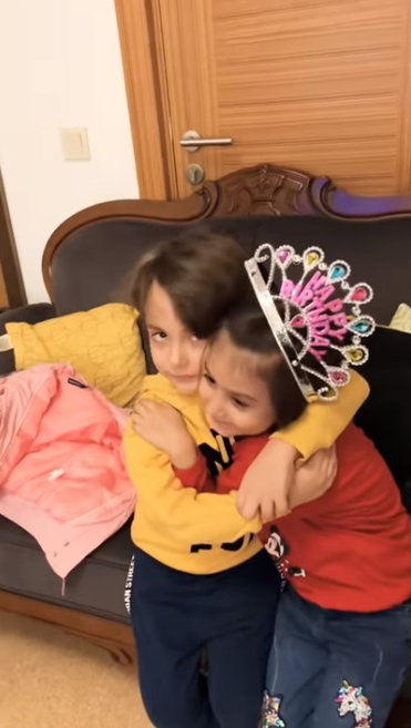 Andreea Mantea, interviu savuros cu David și iubita lui! Ce răspuns i-a dat fiul vedetei Kanal D când l-a întrebat de ce o iubește pe Ana