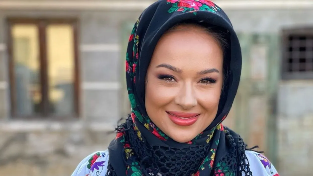 Cum a fost surprinsă Vlăduța Lupău, după ce s-a întors din America. Artista s-a topit de dorul celui mic