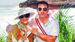 Claudia (Sexxy) isi scoate iubitul in lume
