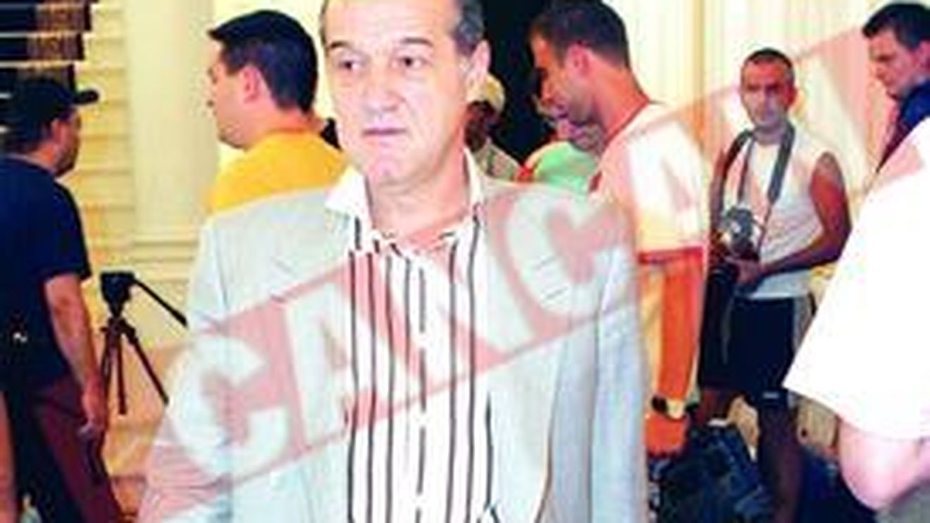 Vadim Tudor, presedinte la Steaua