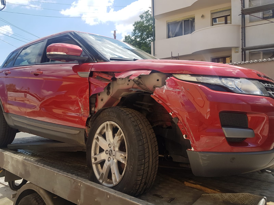 Bolidul de lux al Margheritei de la Clejani a fost transportat la ”Accidente ușoare”