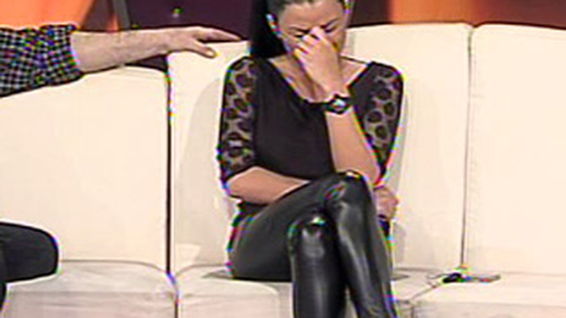 Daniela Crudu, arsa cu tigara pe fata de Mihai Costea?!