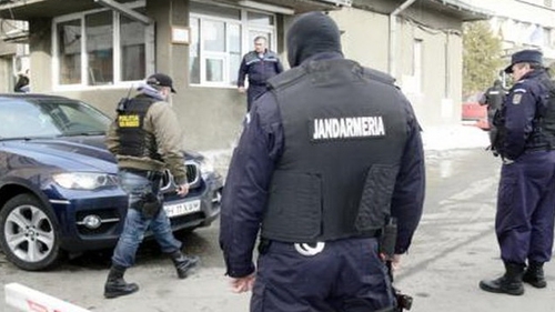 Un consilier local a fost retinut pentru ca s-a insurat cu o fetita de sase ani!