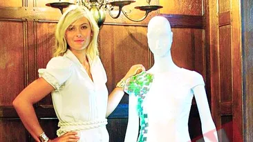 Rochia i se aprinde cand ii suna mobilul!