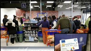 Ce se întâmplă cu banii rămași pe cardurile de alimente ale românilor. Anunț despre sumele necheltuite de beneficiari
