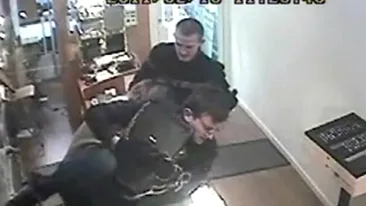 Un bijutier i-a caftit pe hotii care au venit sa-l jefuiasca