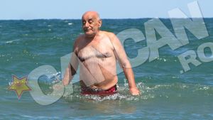 Viorel şi Oana Lis… e coşmar, nu e un vis! Imagini interzise cardiacilor cu cei doi pe o plaja din Mamaia!