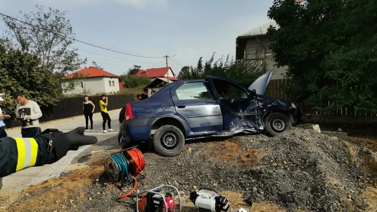 Trei accidente grave într-o singură oră, în Dâmbovița. Un copil de trei ani a ajuns la spital