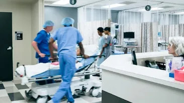 Au venit cu fetițele la doctor, dar au trăit șocul vieții! Doi părinți din Târgu Mureș, declarații dureroase despre condițiile din spital: „Preșurile din mașina mea erau mai curate”