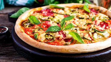 Asta e nouă: taxă pentru scoaterea roșiilor de pe pizza! Ce a pățit un turist: ”Rușinos”