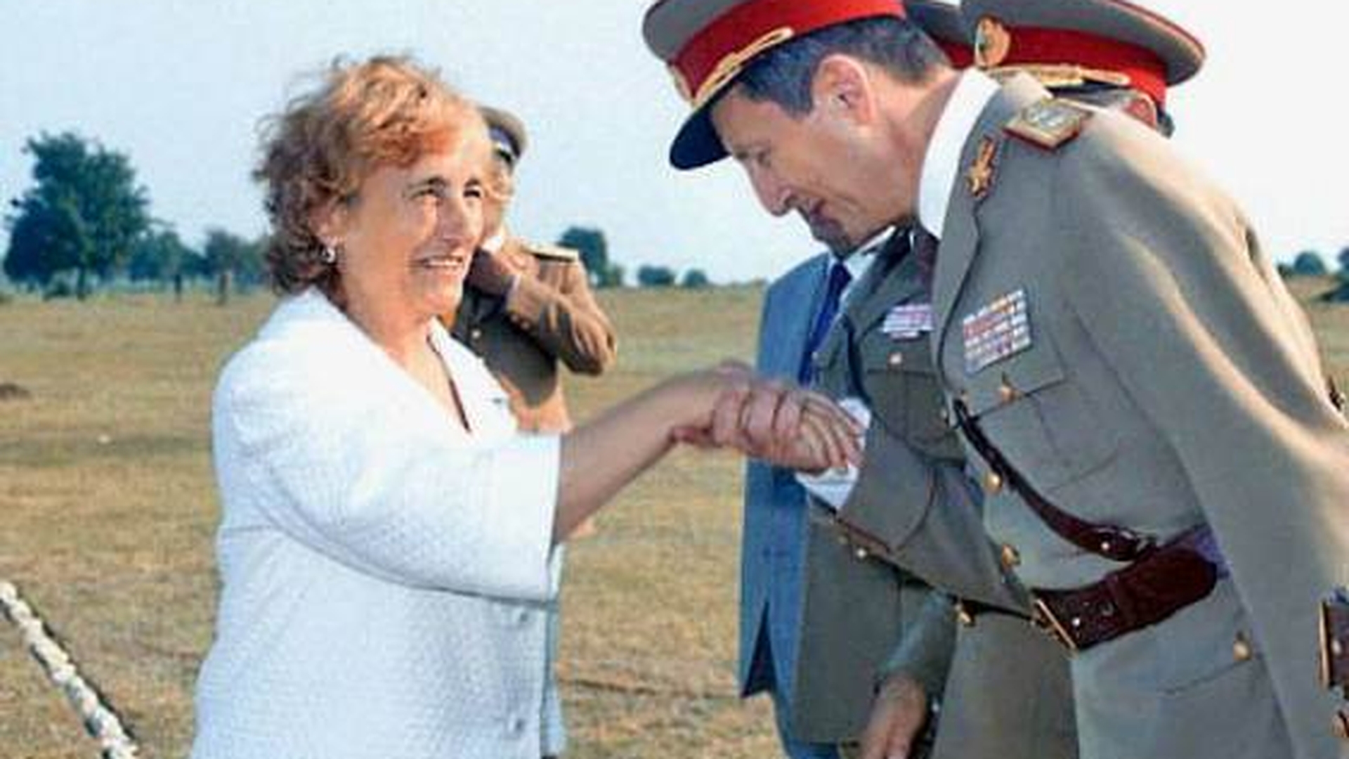 Senzational! Cum arata generalul Stanculescu la 25 de ani de la Revolutie