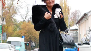 Monica Tatoiu are 80 de palarii! Cea mai scumpa a costat 180 de euro, iar cea mai ieftina am luat-o cu cinci dolari!