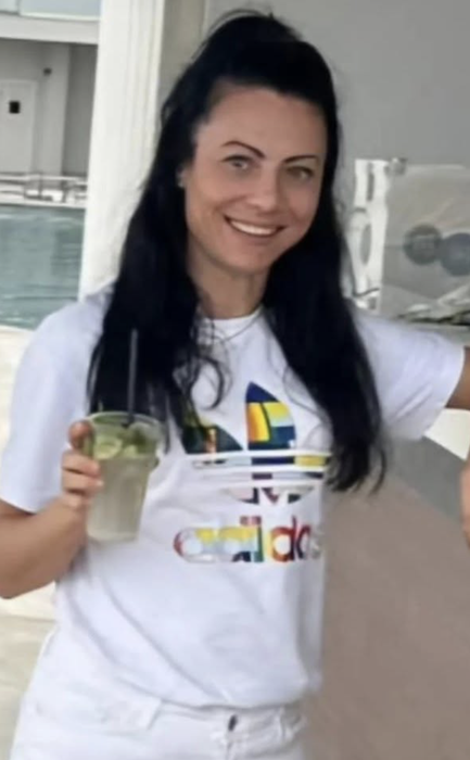 O mai ții minte pe Cati „nu te mai droga”?! Ce s-a ales de fosta iubită a lui Răzvan „eu sunt mai gros”, la 8 ani de la Insula Iubirii
