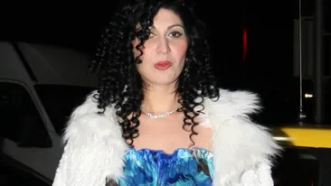 Ruda unui celebru cantaret de la noi si rivala ei s-au luat la bataie in public “Fetito, ai venit de pe centura”!