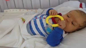 Micutul David vrea sa traiasca! Viata lui valoreaza 100.000 de euro. Vezi cum poti sa-l ajuti!