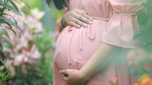 O femeie a născut copilul unui alt cuplu, fără să aibă habar. Cum s-a putut întâmpla așa ceva