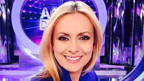 La TV o vezi machiată, dar iată cum arată SIMONA GHERGHE în realitate. Diferenţa e mai vizibilă ca niciodată