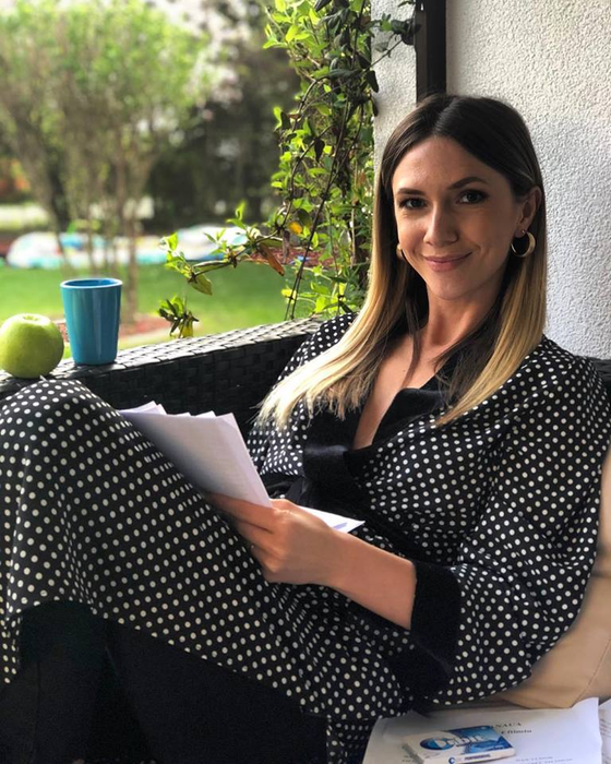 Adela Popescu, supraponderală și cu lenjeria intimă pe afară. O fană a criticat-o imediat: „S-a transformat rău”