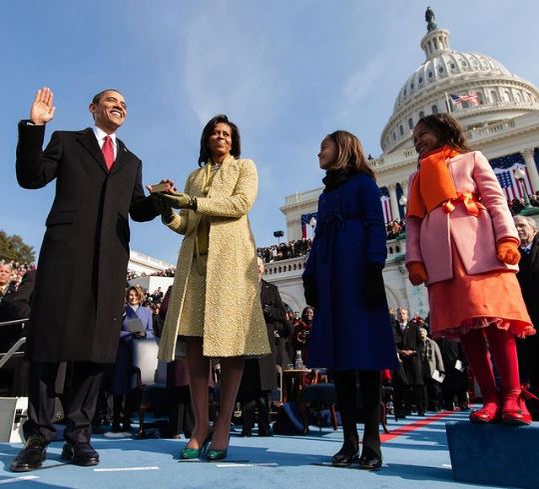 Jill Biden, apariția ravisantă la ceremonia de învestire a soțului ei în funcţia de preşedinte al SUA. Melania Trump a încălcat tradiţia transferului puterii | FOTO & VIDEO