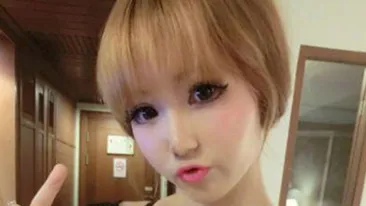 E e papusa Barbie umana MADE IN CHINA! Are 19 ani si pare din portelan! Uite cat de frumoasa e