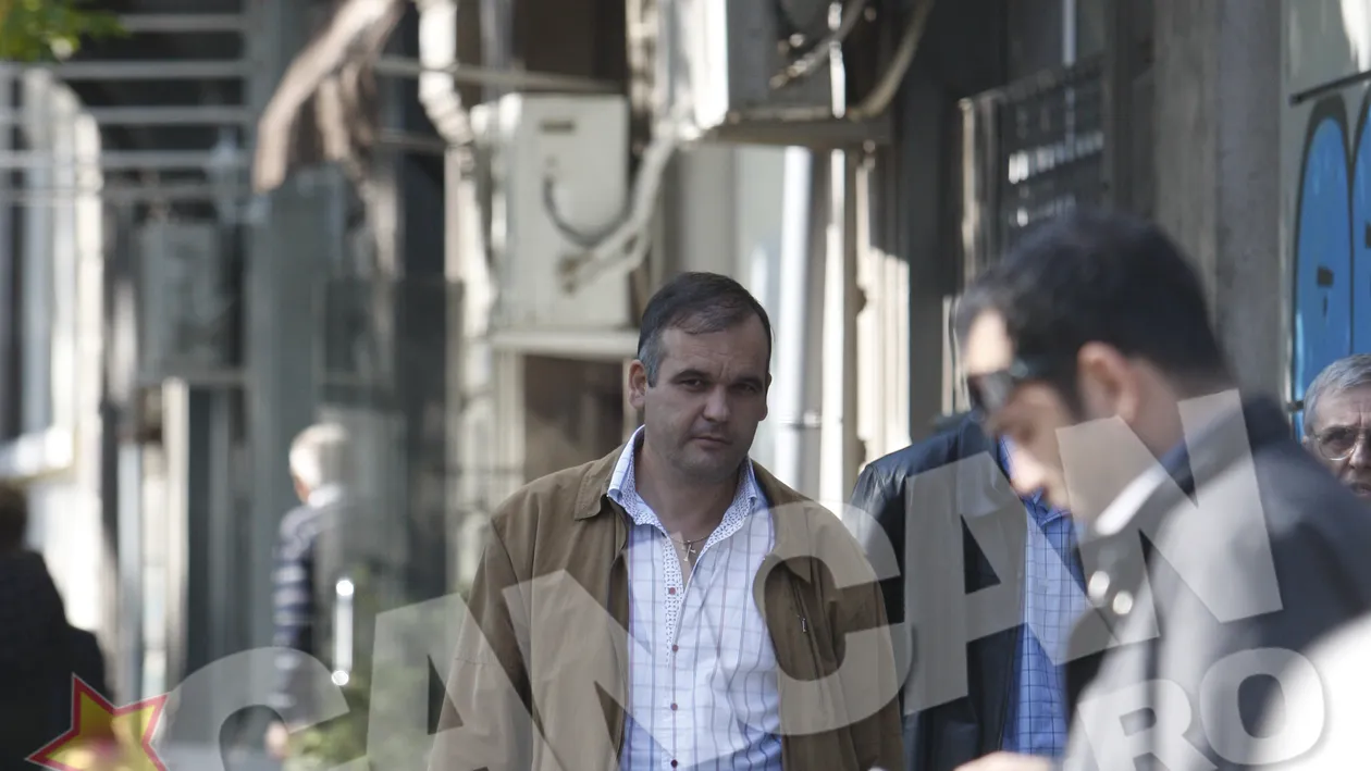 Tenorul Daian Dinulescu a primit trei ani de inchisoare si interdictia de a se apropia de fiul sau!