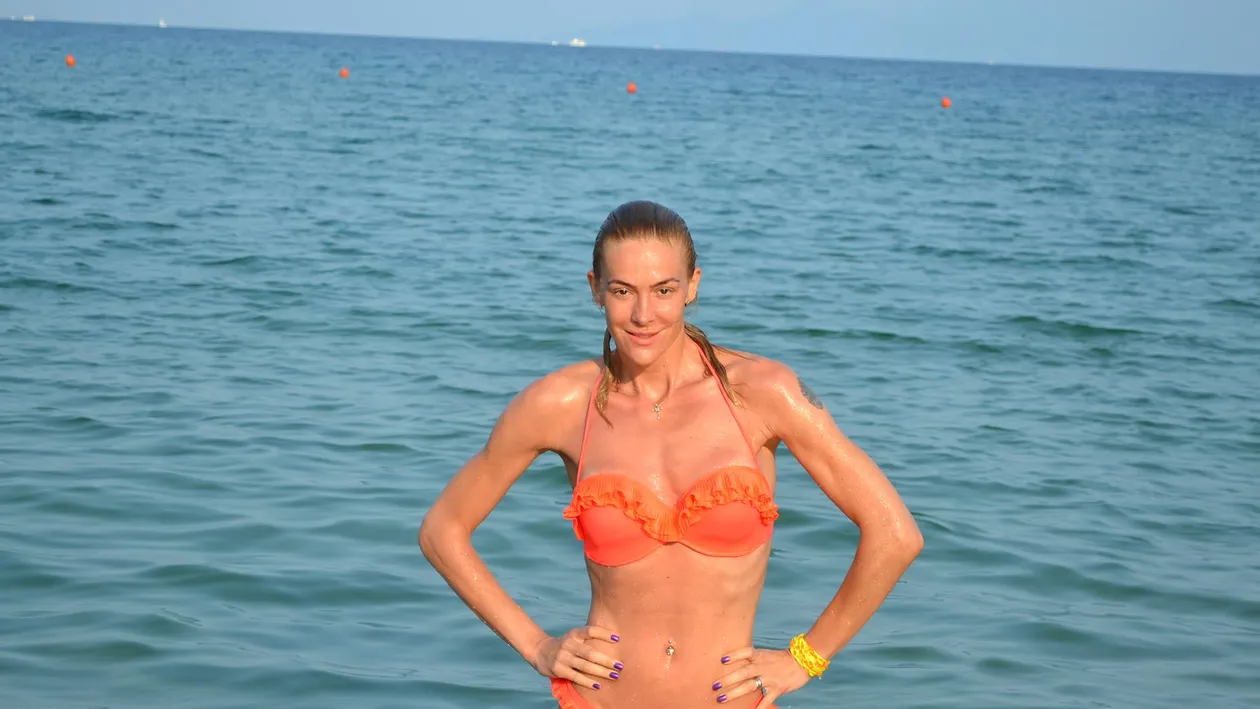 VIDEO Roxana Ciuhulescu a trait aventura vietii ei! Nu o sa-ti vina sa crezi ce nebunie a fost in stare sa faca vedeta