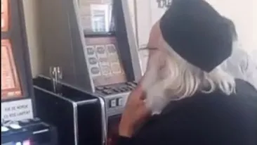 Adevărul despre preotul botoșonean surprins la păcănele. Oficialii Mitropoliei Moldovei: “După datele pe care le avem, este”