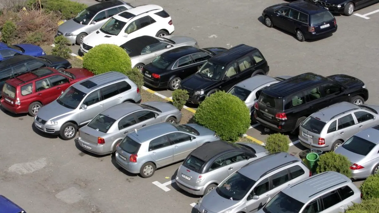Un bărbat din Cluj a avut parte de o surpriză teribilă atunci când a ajuns lângă autoturismul parcat: ”E prima oară când văd asta...”