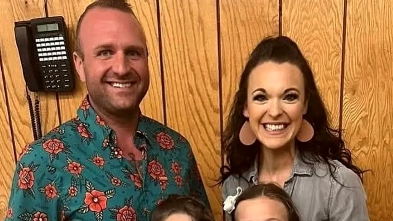 Tragedie aviatică! Fiul, nora și nepoții unui cunoscut politician și-au pierdut viața