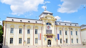 Veste proastă pentru 158 de persoane din Caracal! A fost desfiinţată cantina socială din oraș
