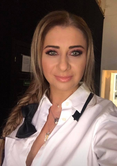 Anamaria Prodan face furori cu noul ei posterior, mai bombat ca niciodată! Cum arată vedeta, după ce şi-ar fi pus silicon în fese
