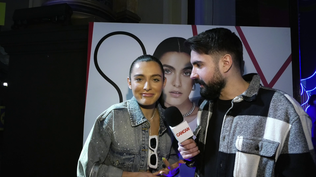 Alexia Eram: "Nu consider că am nevoie, sincer. Poate să facă oricine ce vrea, nu sunt la modul «intervenții chirurgicale - NU»!" (Foto: captură video)