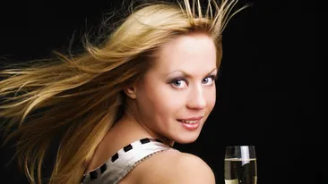 Cum sa fii stralucitoare in noaptea dintre ani!