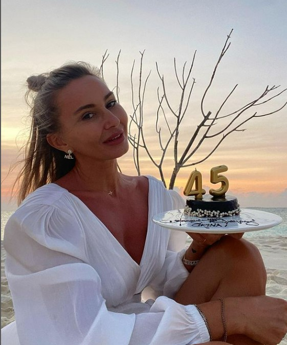 Imagini demențiale cu Crina Abrudan, soția lui Gabi Popescu, în Maldive. Are cu corp de milioane la 45 de ani | GALERIE FOTO