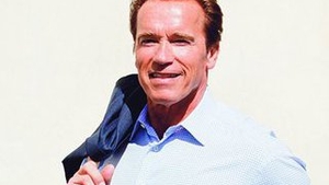 "Arnold Schwarzenegger mai are cel putin doi copii din flori"