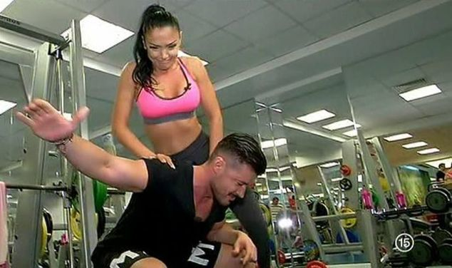 Victor şi Andreea au devenit parteneri şi la... sala de sport!