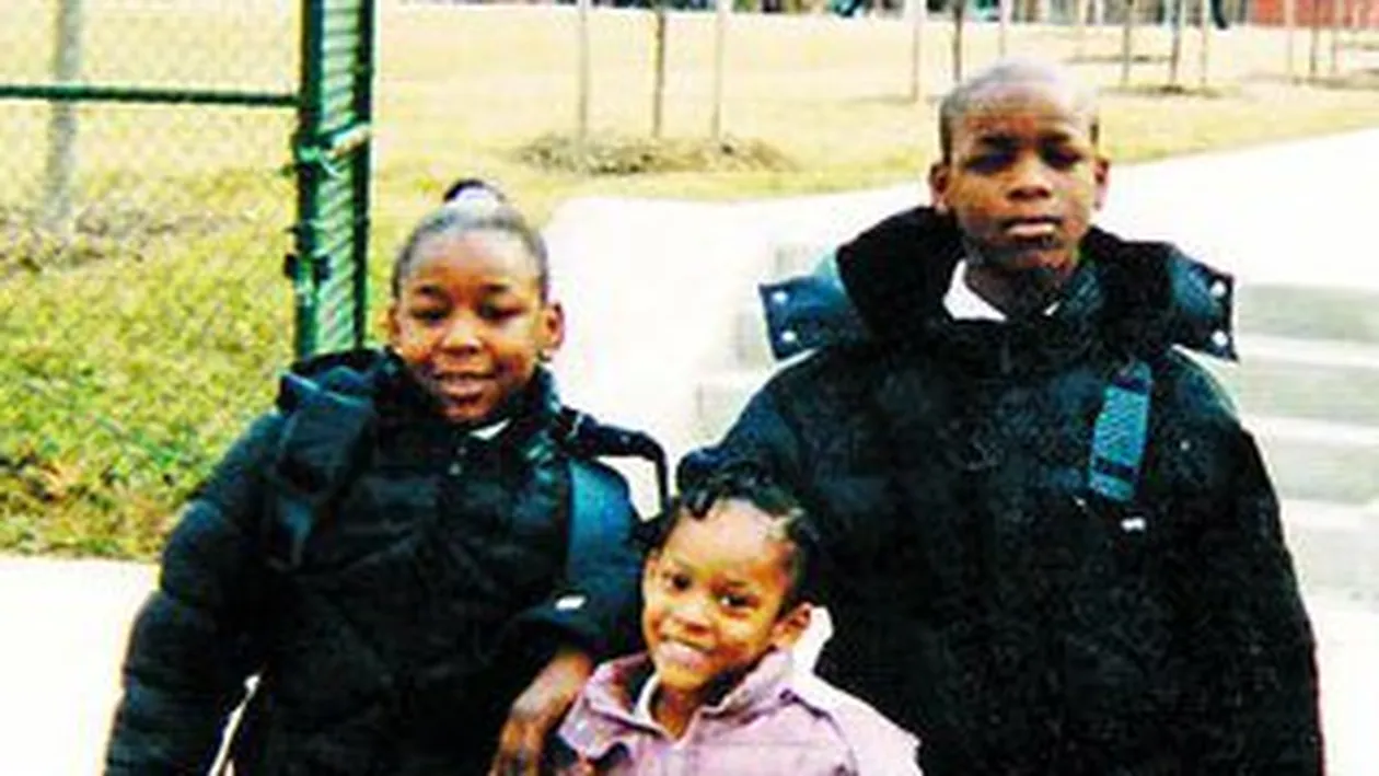 Mama si-a taiat copiii cu sabia