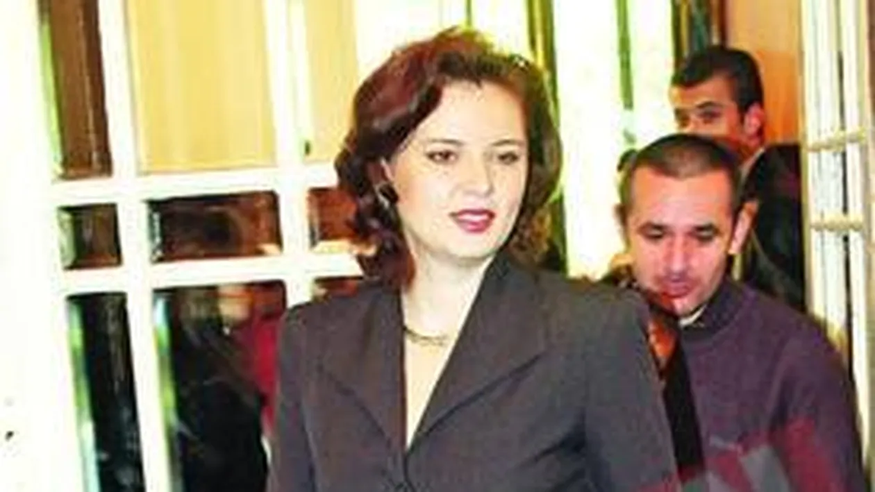 Iubitul Robertei Anastase scapa de criza