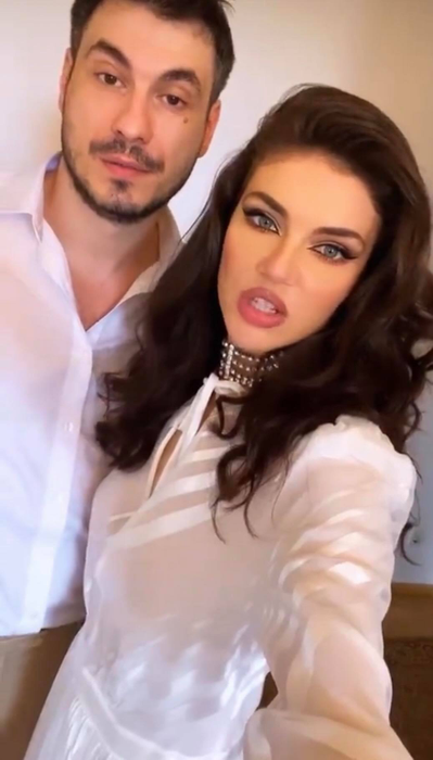 Cristina ICH și Alex Pițurcă și-au botezat băiețelul. Imagini emoționante de la eveniment