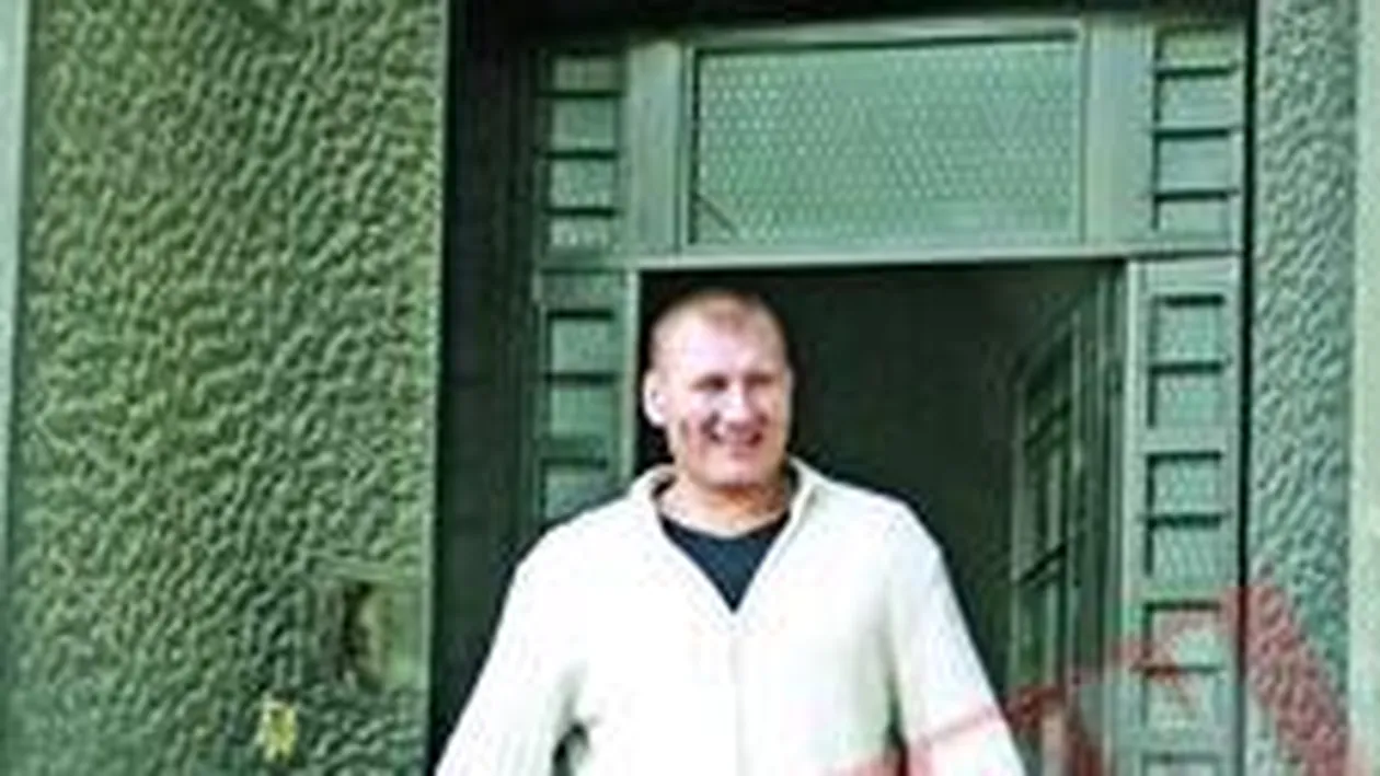 Testat cu detectorul de minciuni