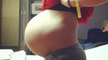 Arata incredibil la doar doua saptamani dupa ce a nascut, fara sa tina dieta sau sa faca sport!