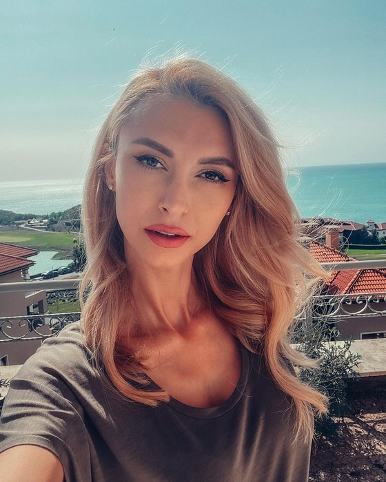 Anna Lesko a criticat-o dur pe Andreea Bălan și i-a luat apărarea lui George Burcea: “Asta e doar în capul ei. Nu-ți speli rufele în afara casei, mai ales când…” | VIDEO