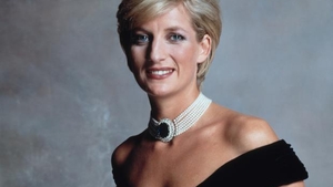Cum i-a sucit Camilla mintile Printului Charles, pe vremea cand era insurat cu Printesa Diana! Lady Di a incercat sa-si ”elimine” rivala