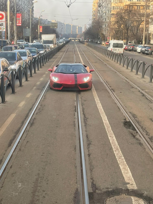 Adrian Minune s-a ”afirmat” și în trafic, nu doar la club